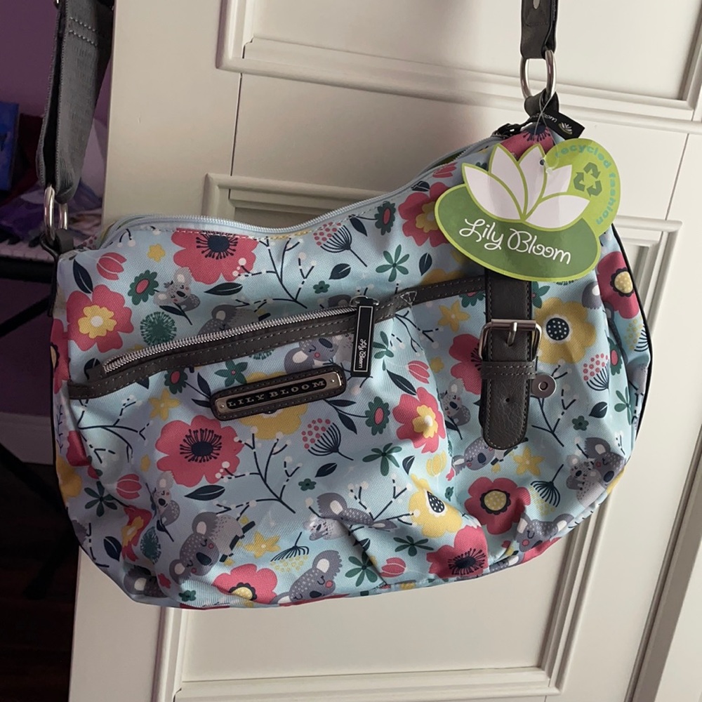 Spacious spring bag durable fabric